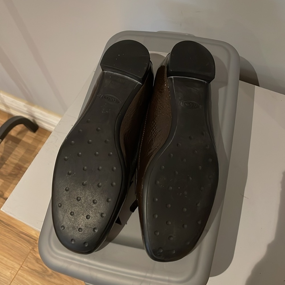 Tod’s Patent Leather Loafers - Size 35.5 - Picture 7 of 11